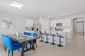 4 bedroom Villa Villekulla, Cape Coral beach, downtown
